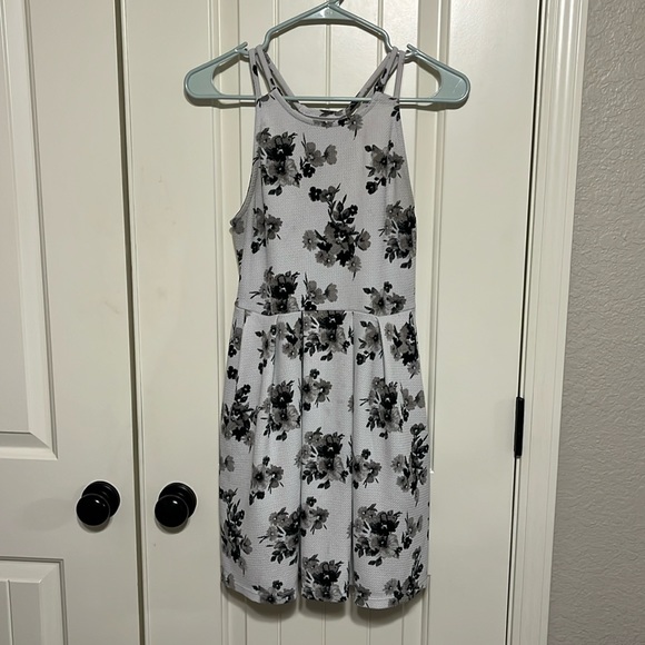 2 for $15! Floral Dress - Picture 1 of 4